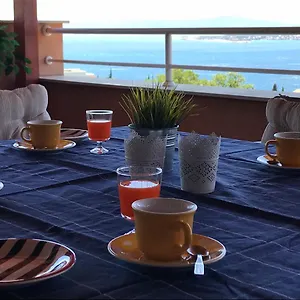 https://villa-nordica.primorje-gorskikotar.com