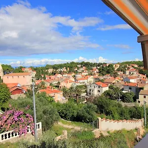 https://apartmani-nadalina.primorje-gorskikotar.com
